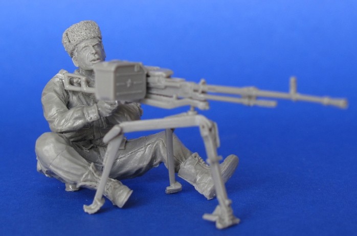 1/35 Resin Scale Model Modern Russian Special Forces Soldier Machine Gun Pistol 